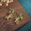 Artesanía de Esmalte de Marea Nacional Estilo Nacional Pendientes Vintage de Corte Accesorios Cheongsam Hanfu Pendientes de Calcedonia Natural Hoja de Bambú Mujer