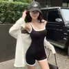 Traje de baño negro para mujer, traje de baño deportivo de una pieza para piscinas de competición, que cubre el cuerpo y estiliza, adecuado para aguas termales
