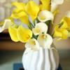 Lirio Calla de PU de Alto Tacto Artificial Decoración de Mesa para el Hogar Jarrón de Flores Arreglo Floral Mini Lirio Calla