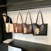 Bolso Tote Retro Relajado de Gran Capacidad 2025 Nuevo Bolso Simple para Ir al Trabajo Bolso de Moda para el Hombro/Axila Trendy