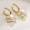 Hebilla de Oreja de Perla y Circonita de Lujo Ligero y de Alta Gama Hebillas de Oreja Personalizadas Estilo Pequeño Chanel Únicas Populares entre Celebridades de Internet Pendientes de Moda Elegantes Pendientes