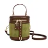 Elegante y de Moda Mini Bolso para Mujer 2025 Otoño e Invierno Nueva Moda Bolso Cruzado con Textura Acolchada Bolso de Mano Bolso Cubo