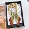 Pañuelo Cuadrado Pequeño de Seda para Mujer, Adecuado para Primavera y Otoño, para Combinar con Camisas, Atuendo Profesional Estilo Francés, Protección para el Cuello de Azafata, Pañuelo Delgado para el Cuello 70X70