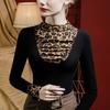 Camisa Base Feminina Slim Fit Gola Meio Alta Patchwork Estampa de Leopardo Outono e Inverno 2023 Camiseta Térmica Estilosa de Inverno