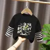 Camiseta de manga larga a rayas de algodón puro para niños, base holgada y versátil, look elegante de dos piezas para niños mayores, top moderno de primavera y otoño