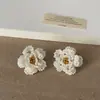 Brincos de Tassel com Pérolas em Formato de Gota de Água com Flor de Rosa em Renda Estilo Palácio Retrô Brincos de Luxo Leve de Alta Qualidade Elegantes para Mulheres