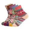 Calcetines de rizo coreanos de invierno en caña de punto grueso lindo estilo étnico retro cálidos gruesos calcetines para mujer de lana de tracción para mujer