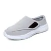 Zapatos de velcro para ancianos pie ancho empeine hombres y mujeres zapatos deportivos de otoño mediana edad y ancianos suela blanda zapatos para caminar transfronterizos talla grande 42