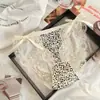 Coração Canção de Amor ~ Nova Calcinha Feminina de Renda Cetim Francesa Puro Desejo Fenda Alta Cintura Baixa