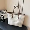 Bolso de mano de estilo occidental de alta gama versátil para mujer, nuevo y moderno 2023, bolso de hombro de moda simple, bolsa de mano de gran capacidad