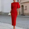 2026 Moda Feminina Europeia e Americana Transfronteiriça Verão Novo Estilo Elegante e Estiloso Cor Sólida Slim Fit Vestido Ombro a Ombro