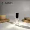 Garrafas de Perfume de Vidro em Estoque para Atacado, Garrafas Vazias, Garrafas Reutilizáveis, Recipientes de Perfume Portáteis Populares de Alta Qualidade de Fabricantes