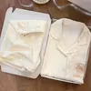 Pijama de pastel de mantequilla con lunares por toda la tela para mujer, conjunto de dos piezas de verano con shorts de manga corta, ropa de estar casual holgada para niñas