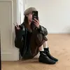 Botines Cortos de Cuero Suave Retro para Mujer 2025 Invierno Nuevos Versátiles de Nicho Punta Cuadrada Botas Chelsea con Aumento Interior Botas de Moda