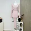 Vestido de Punto con Cuello en V para Mujer 2026 Principios de Otoño Estilo Francés Cintura Ceñida Vestido Largo ceñido a la cadera Vestido de Manga Larga