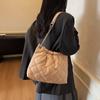 Bolsa de Basura Axila Bolsa Grande para Mujer 2025 Nueva Moda Otoño e Invierno Bolsa de Viaje Gran Capacidad Bolso de Hombro con Cadena