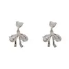 Pendientes de Clip de Moda de Nicho Versátiles de Corazón Completo de Diamante con Moño, Temperamento Único y Diseño Simple, Pendientes Súper Brillantes al por Mayor