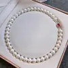 Colar de Pérolas Shijia Vermelho Bordô Fivela de Diamante Forte Leve Feminino Luxo Leve Elegante Ciber Vermelho Azul Fivela de Diamante Pérola