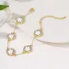Pulsera de flor de cinco pétalos con incrustaciones de diamantes de Amazon de origen transfronterizo para mujer, pulsera de trébol de cinco hojas de la suerte de cinco pétalos, la más vendida en Europa y América, griega
