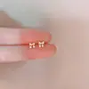 Pendientes de Perla y Circonita con Lazo Estilo Coreano para Mujer, Exquisitos Pendientes Elegantes Microincrustados, Pendientes de Lujo Ligero de Alta Gama Inspirados en Chanel