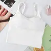 Camisola de seda helada de verano con espalda grande en forma de U, con copa fija y sujetador acolchado, diseñada para un look sexy y deportivo