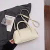 Bolso de Mano Boston Brillante 2026 con Lazo y Colgante de Oso, Correa Cruzada Ajustable, Bolso Tipo Almohada de Estilo Suave para Mujer