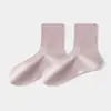 Meias Antibacterianas com Íons de Prata para Mulheres, Angulo Reto, Outono e Inverno, Absorventes de Suor, Respiráveis, Meia-Calça Média para Mulheres, Resistentes a Odores, Indústria de Meias de Zhuji
