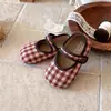 Zapatos infantiles de primavera y otoño con estampado de cuadros estilo pastoral, zapatos de princesa para niñas pequeñas, zapatos de bebé de corte bajo con suela blanda