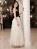 Elegante Vestido Tostado, Bata de Novia, Vestido Casual de Compromiso, Lujo Ligero de Gama Alta, Sensación de Gama Alta, Vestido de Malla sin Tirantes para Mujer