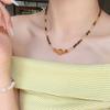 Colar de Cristal Amarelo Feito à Mão para Mulheres, Estilo Retrô de Nicho com um Toque de Luxo Leve e Elegância, Corrente de Clavícula