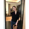 Mave Lin Sentido del Diseño Cuello en V Cruzado Suéter de Otoño/Invierno con Temperamento para Mujer Top de Lana Ropa Interior