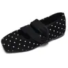 Sapatos Mary Jane quadrados retro franceses de bolinhas delicados para mulheres, novo modelo de início de outono de 2026, adequados para combinar com saias, sapatos rasos de balé de salto único