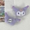 Broche de Muñeca de Peluche de Dibujos Animados Kurome Lindo Colgante de Muñeca de Corazón Girly Accesorios Decorativos para Mochila Escolar Venta al por Mayor
