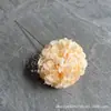 Flor de Crisantemo de Bola de Terciopelo de Nieve de Cabeza Única Decoración de Arco de Flores de Plomo para Techo de Auditorio de Bodas Flor Artificial Flor de Simulación de Boda Bola de Cebolla