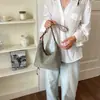 Bolsa Tote para o Trabalho Feminina 2026 Nova Verão Popular Leve Casual Tecida de Ombro Grande Capacidade Transversal
