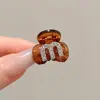 Pinza de Garra Pequeña con Strass de Estrella de Cinco Puntas en Forma de Corazón para Mujer, Pinza de Garra Exquisita de Gama Alta para Medio Cabello, Accesorio para el Cabello Tipo Pinza de Tiburón