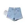 Shorts elásticos de cintura alta de quatro cores e quatro botões para o verão, com design justo e barra dobrada, shorts de praia da moda
