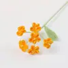 Ramo de flores de nomeolvides de cuatro lanas tejidas a mano lindo transfronterizo, ramo para el Día de la Madre, temporada de graduación con pequeños regalos