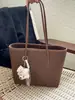 Bolso Retro de Gran Capacidad Transfronterizo para Mujer Verano 2026 Nicho Versátil Bolso Tote para Viajes Cotidianos Bolso de Hombro de Moda de Gama Alta