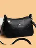Nuevo Bolso de Madre de Cuero Suave en Relieve 2026 para Mujeres de Mediana Edad, Bolso de Hombro Cruzado de Moda Versátil de Gran Capacidad