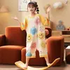 Pijama de una pieza de verano fino para niñas, manga corta, algodón puro, estilo de dibujos animados, corte holgado, ropa de casa para bebés y niños que se puede usar en el exterior