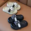 Pantuflas de EVA con tacto suave para mujer, sandalias de verano de dibujos animados lindas antideslizantes para interior, baño, con suela gruesa, sandalias para bebé