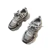 Zapatillas de papá para mujer con suela gruesa, nuevo modelo de otoño 2026, de malla transpirable retro que aumenta la altura, populares zapatos casuales que hacen que los pies parezcan más pequeños