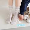 Calcetines de primavera y verano calcetines de tubo para mujer calcetines finos de encaje multicapa calcetines de rizo calcetines con bordado de lazo miu modernos calcetines de algodón sin costuras