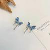 Pendientes de mariposa azul para mujer, estilo Mori, súper hada, elegantes, diseño único, sentido de alta calidad, rostro mostrado, pequeños y delicados pendientes.