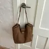 Bolso vintage de ante para mujer para otoño e invierno, nuevo estilo 2026, bolso de hombro casual para el día a día, bolsa tote de gran capacidad