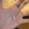Colar Doce Borboleta Coreano Feminino Luxo Acessível High-End Pingente de Zircônia Super Brilhante Corrente de Clavícula Delicada Coração de Menina Tendência