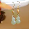 Aretes Naturales de Jade Hetian con Forma de Calabaza y Textura de Agua Clara, Estilo Lujo Ligero, Aretes Chapados en Oro de Plata de Ley 925 para Mujer, Joyería de Oreja de Jade Suave y Elegante