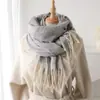 Cachecol Xale Quente Jacquard Imitação de Caxemira Estilo Chanel Unissex Universal Outono e Inverno Fio Circular Cachecol com Franja Versátil Novo