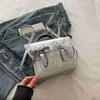 Bolsa Cuadrada con Solapa Otoño 2025 Lazo de Encaje Hombro Único Cruzada Bolso de Mujer Mochila de Moda Versátil Estilo Caliente